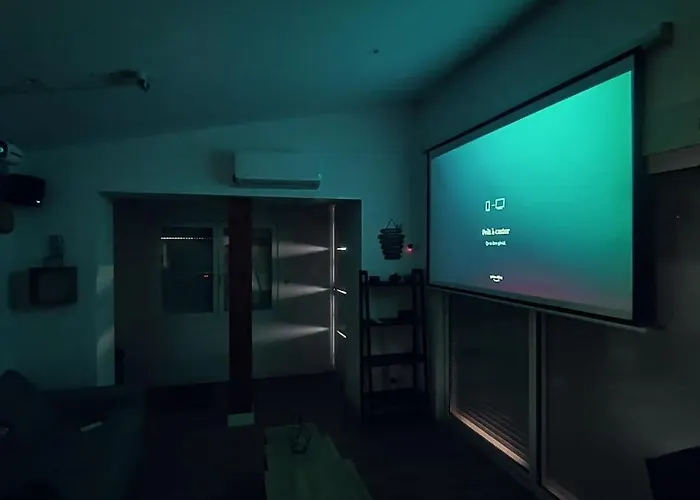 Maisonnette Au Pied Des Pyrenees