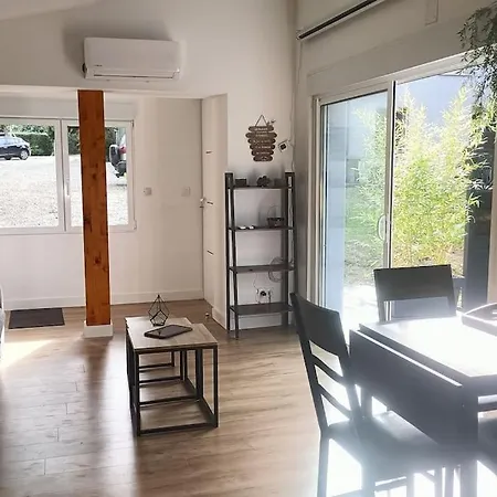 度假居 Maisonnette Au Pied Des Pyrenees *