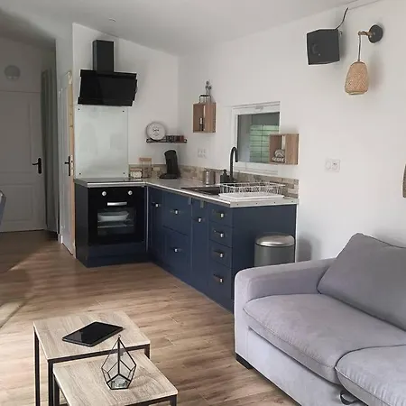 Maisonnette Au Pied Des Pyrenees *