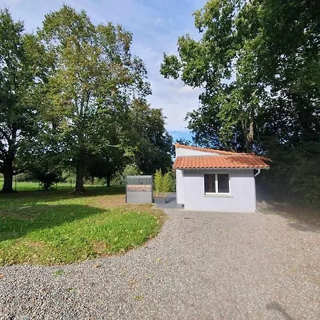 度假居 Maisonnette Au Pied Des Pyrenees